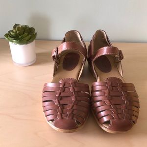 Softspots Brown Huarache Sandal Size 6.5